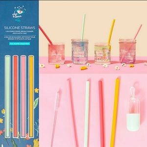 ❤ 3/$15 Chic & Tonic Silcone Straws